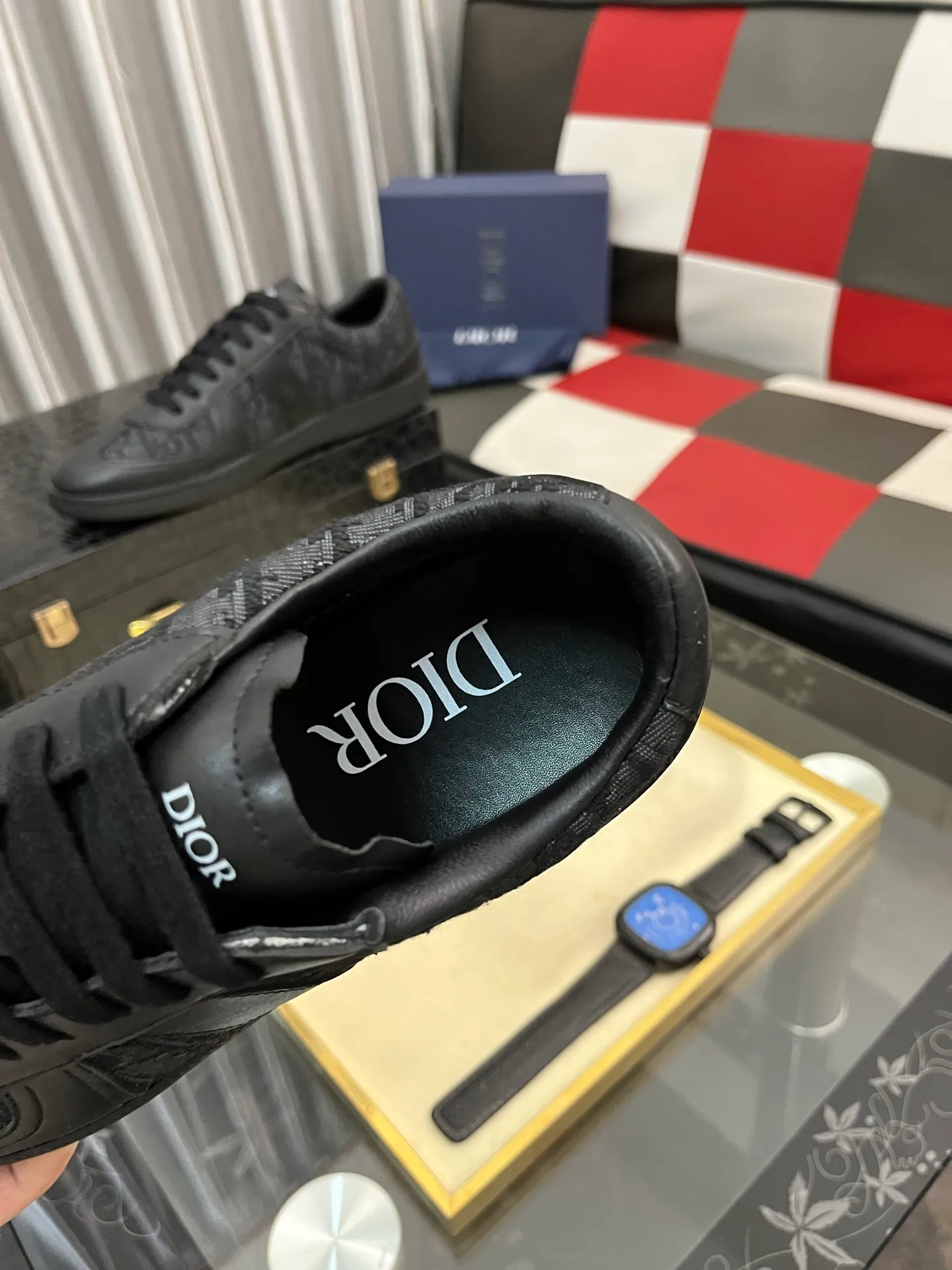Men's shoes 💰380⌚️⌚️ 【Dior*DIAO】original quality.~ Unique modern style sneakers. 🏃A must-have casual shoe for trendy men😍😍 Original brand imported from Italy, imported original leather, sheep lining (refuses to discolor and grind feet) Sole: Original sole provided by the original factory, French lazy style design ⚠️Fit to the feet, original quality, super comfortable original sole. Code number: 38-445️⃣Colors available